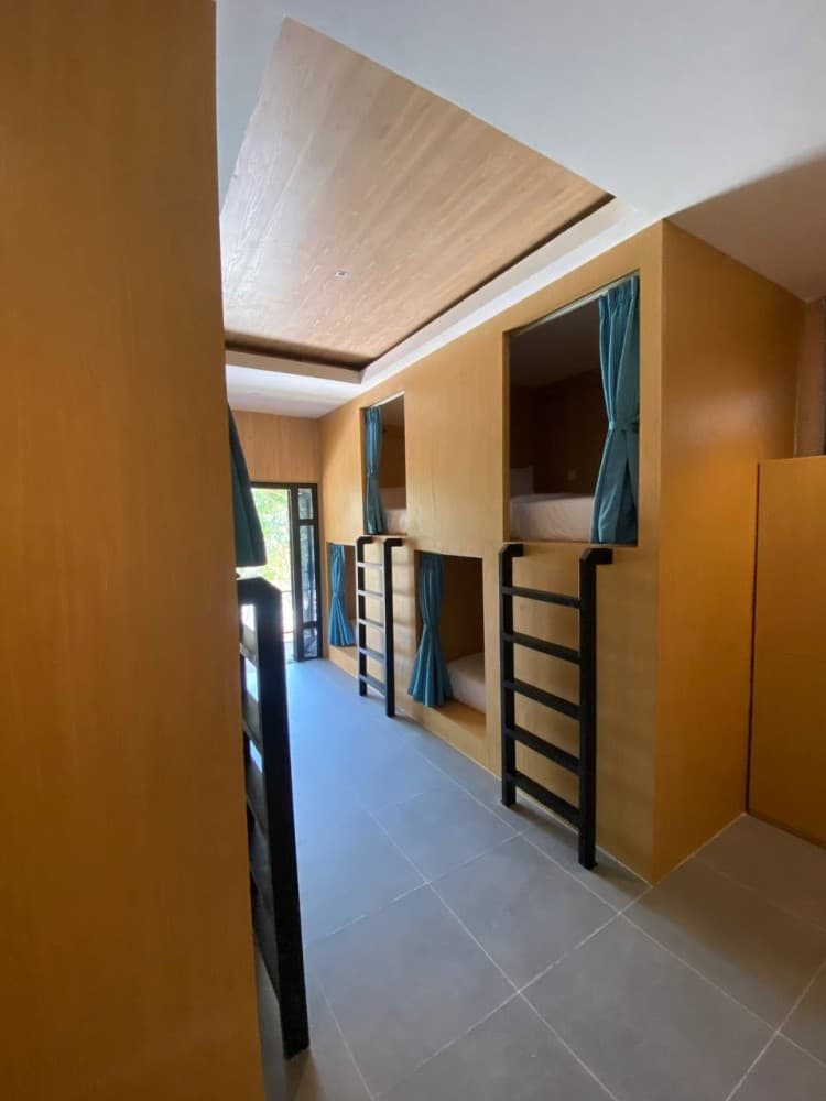 Standard 8-Bed Dorm