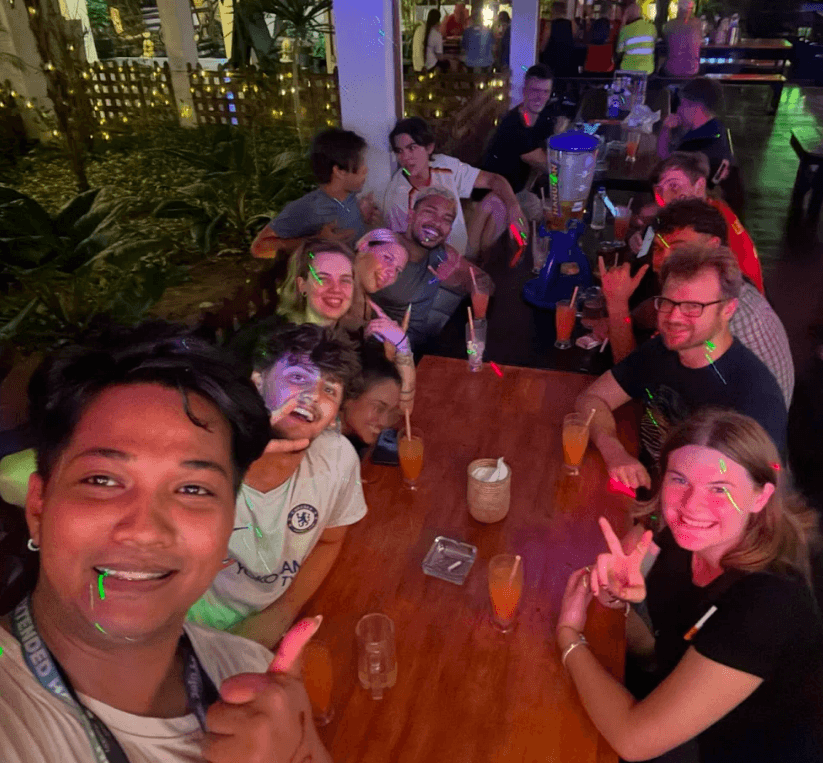 THE MEET UP @ MAD MONKEY PHNOM PENH — photo 11