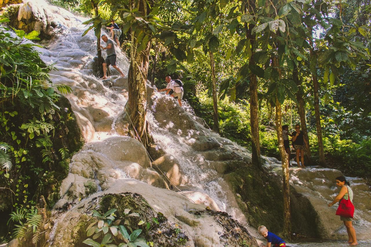 Sticky Waterfall — photo 4