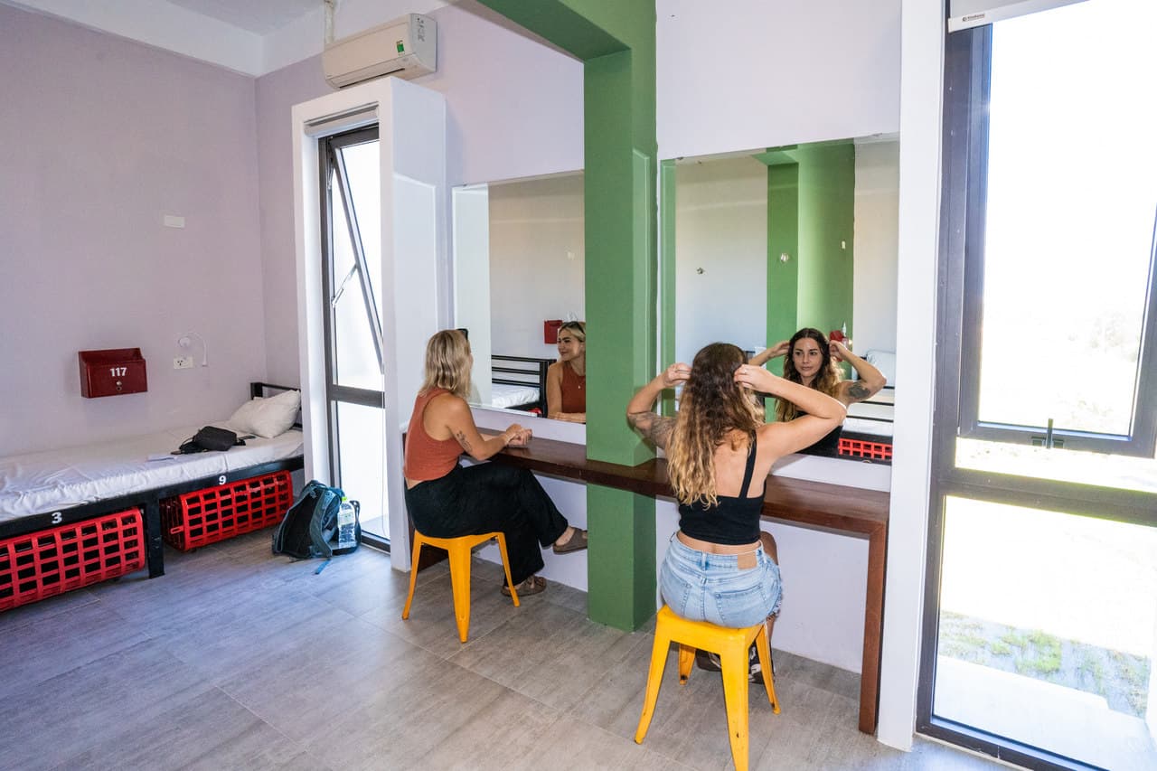 Superior 6 Bed Female Dorm +