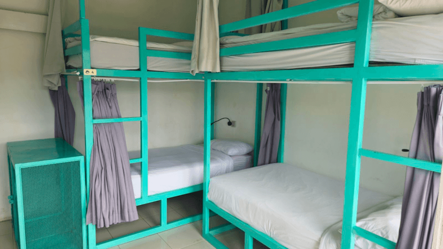 Standard 6-Bed Dorm