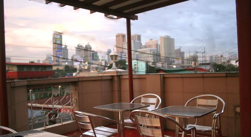 Cheap Hotels in Manila - 1 River Central Hostel