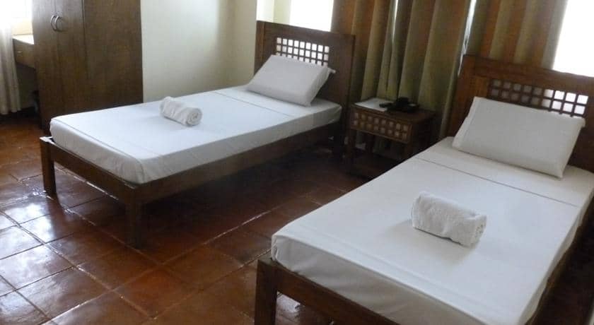 Cheap Hotels in Manila - Makabata Guest House & Cafe