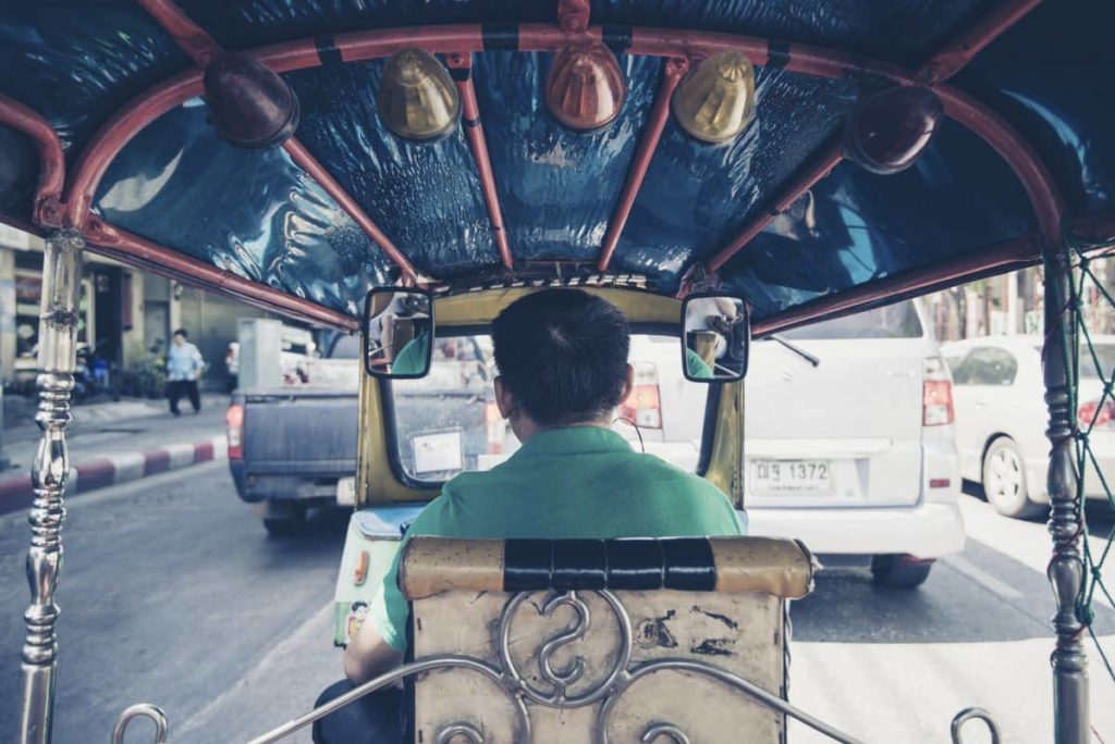 Mad Monkey Hostels Best Transport Options Phnom Penh To Siem Reap Back Again