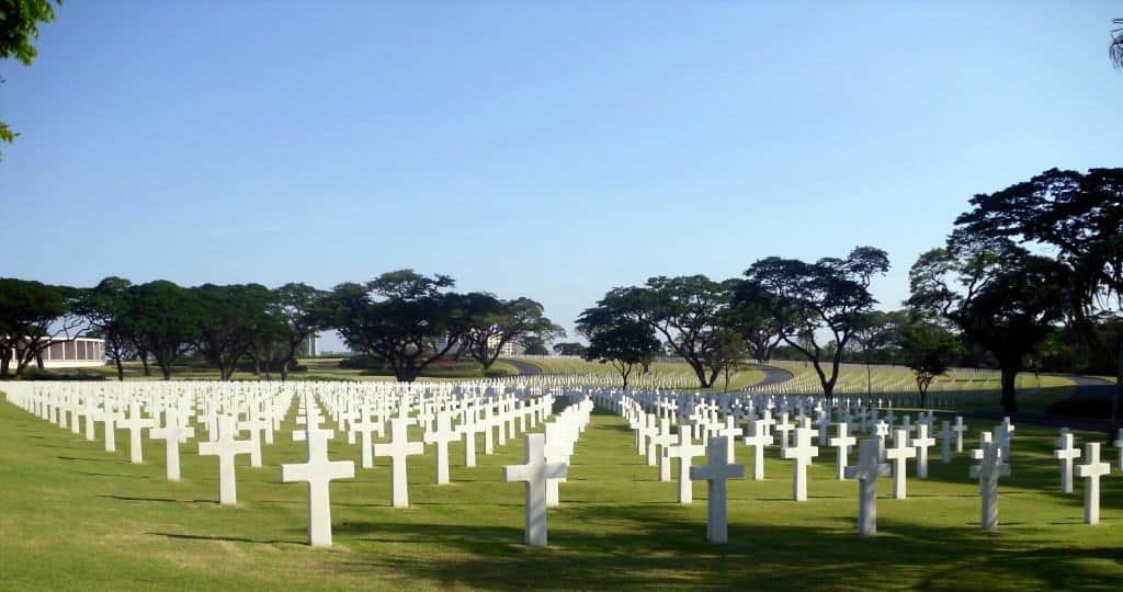 5. Libingan Ng Mga Bayani (Heroes’ Cemetery) -  Top 10 Historical Tourist Attractions in Manila