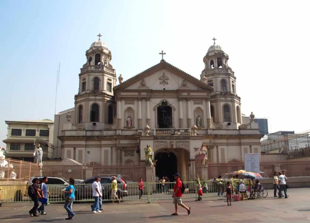 4. Quiapo Church -  Top 10 Historical Tourist Attractions in Manila