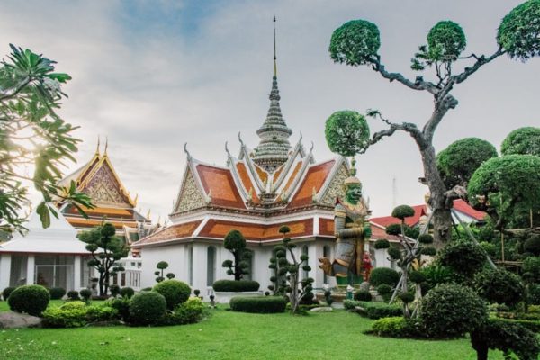 Temples In Bangkok: The Top Ones You Should Visit - Mad Monkey Hostels