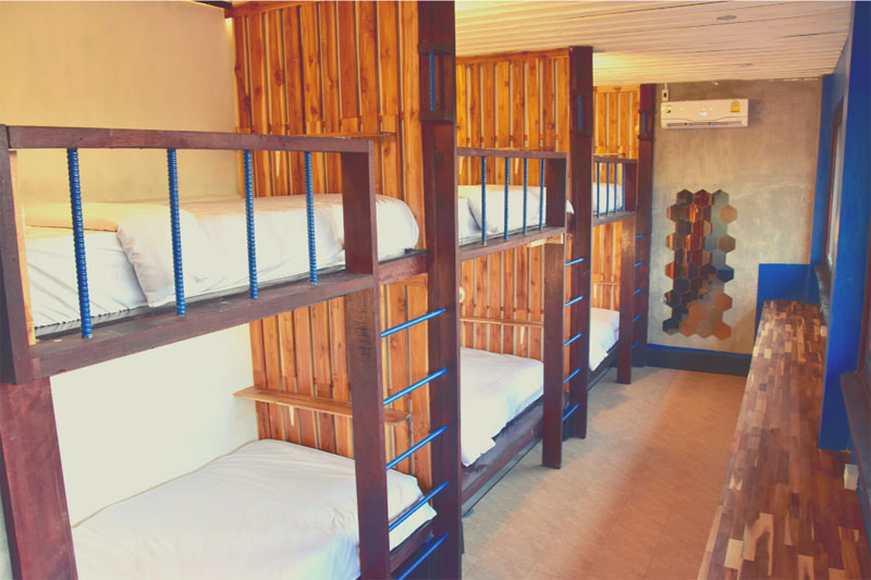 Mad Monkey Luang Prabang Rooms 6 Bed Dorm