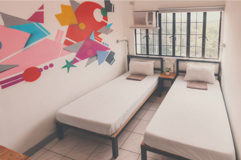Mad Monkey Cebu Rooms Standard Twin