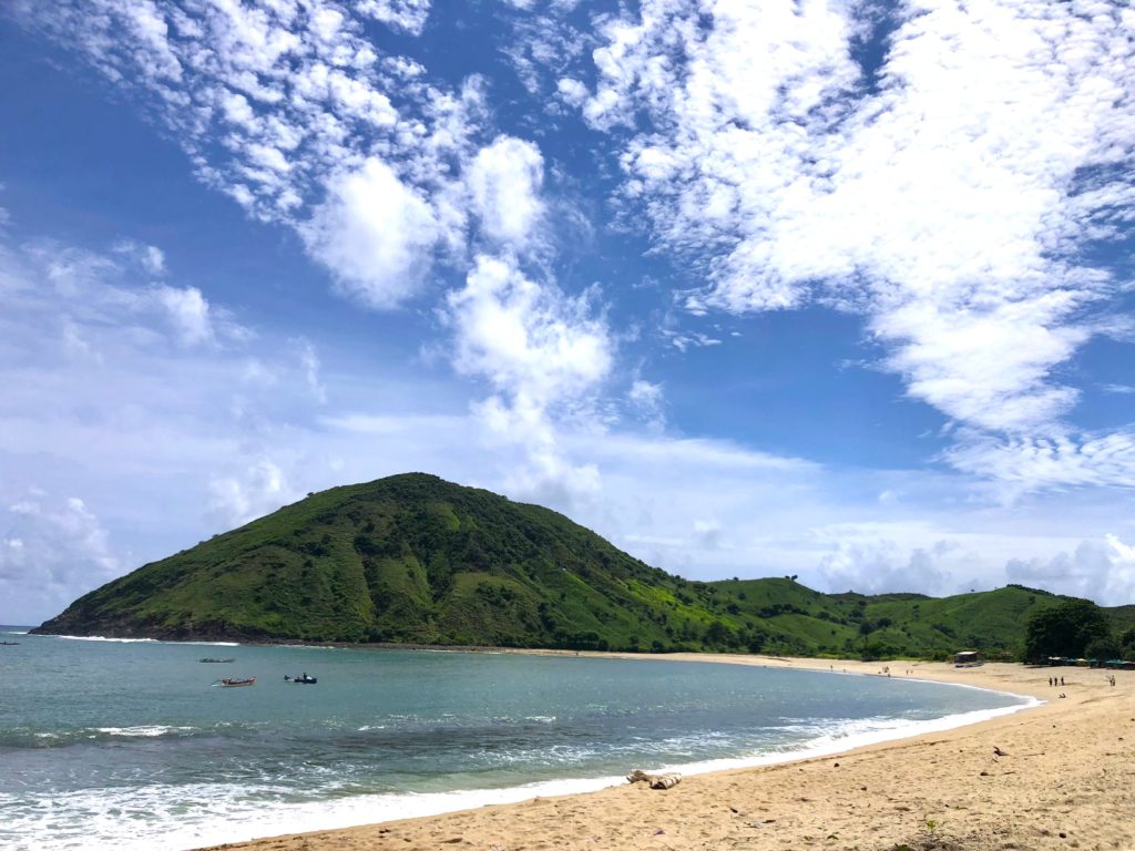 Mawun: Best Beach in Lombok for Relaxing  - The 6 Best Beaches in Lombok