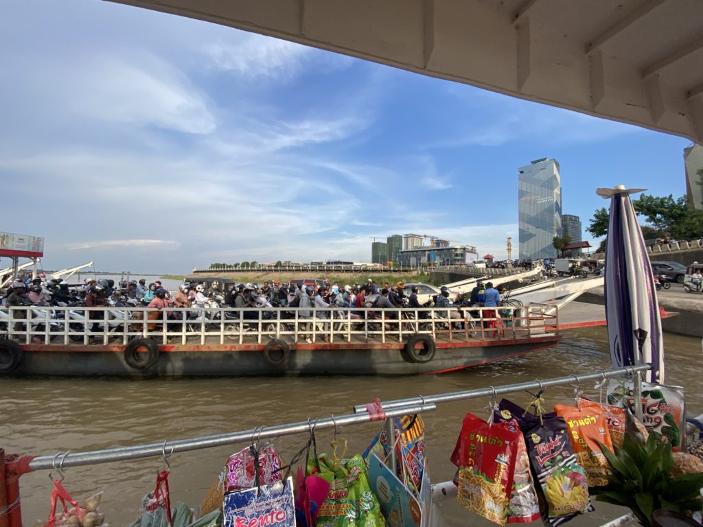 Mekong Cruise, Phnom Penh