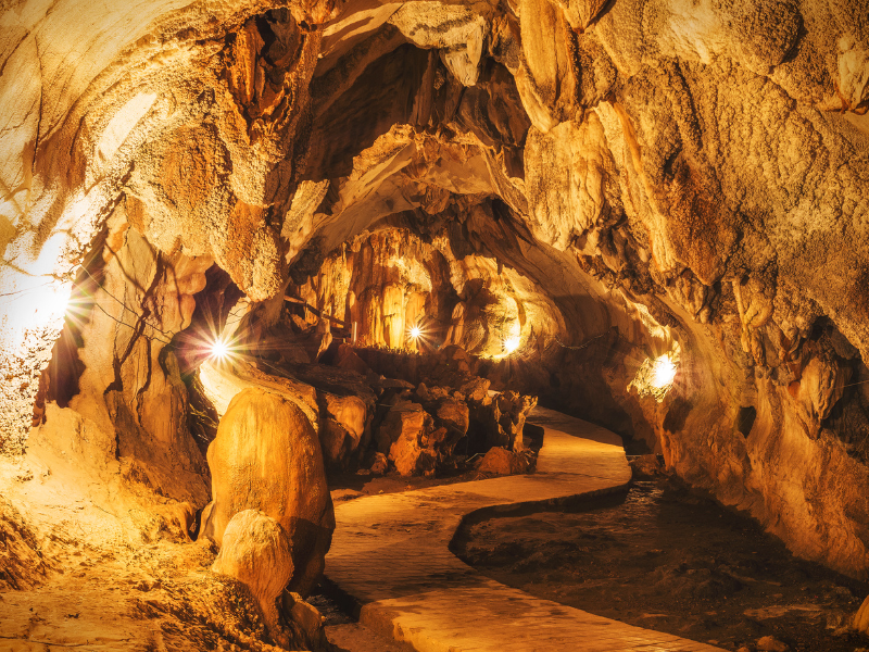 Tham Chang Cave in Vang Vieng