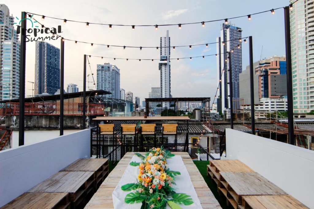 Rooftop bar at Tropical Summer Cafe & Hostel in Bangkok